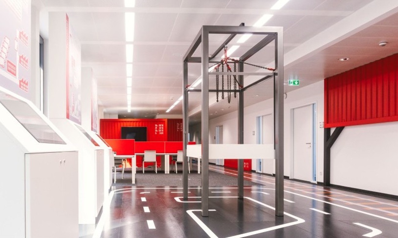 Frontalansicht des Innovationslabor Kombinierter Verkehr